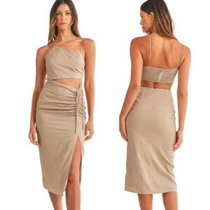 MABLE 🔖NWT! "Annie" Khaki Cut Out Ruched Midi Dress - Small